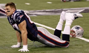 Rob Gronkowski Stretching