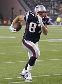 Rob Gronkowski Running