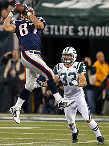 Gronk getting a jump ball